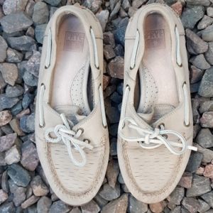 Frye Quincy boatshoe cream leather flats sz 6.5